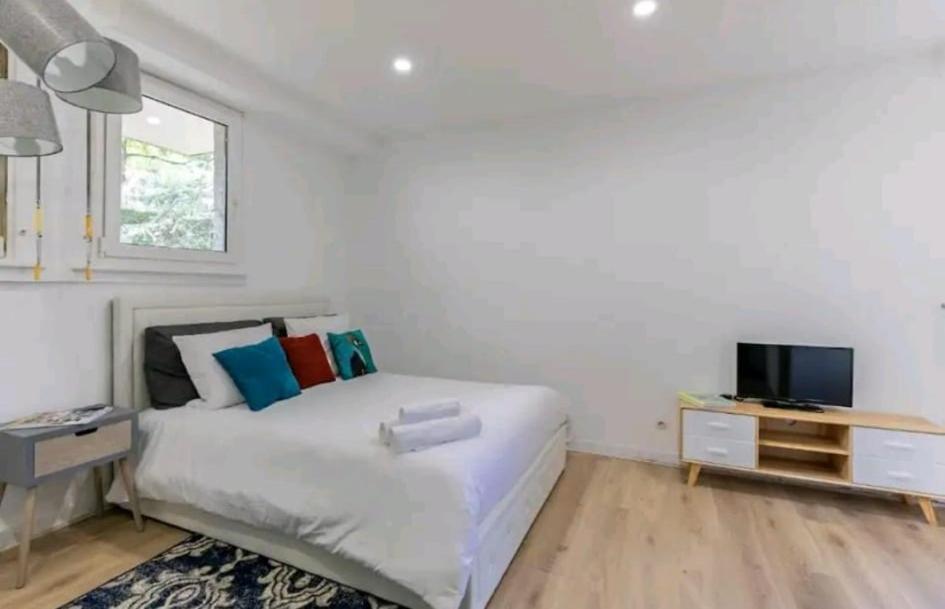 Parc De L'orangerie, Studio Appartement